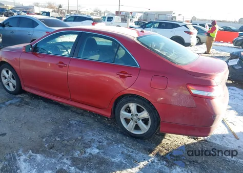 2010 Toyota Camry Se z USA, uszkodzony, nr VIN 4T1BF3EKXAU501941